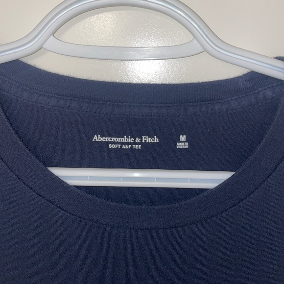 Mens Abercrombie & Fitch t-shirt - Picture 3 of 3